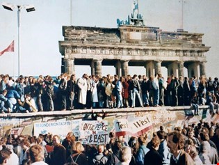 supporting image for Theme 4 - Initial and subsequent process of reunification