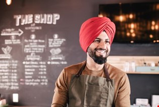 supporting image for Unit 3 Theme 3b: Origins and development of Sikh community in Britain - Blended learning